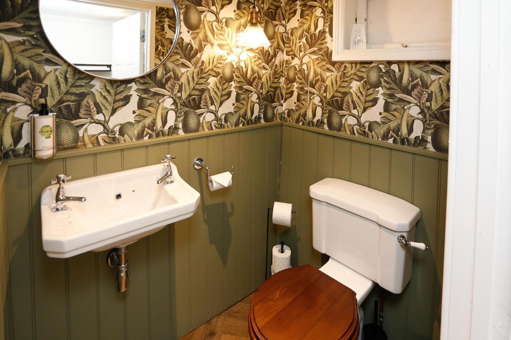 Maisonette With Hot Tub At 13 Rivers Street Apartamento Bath