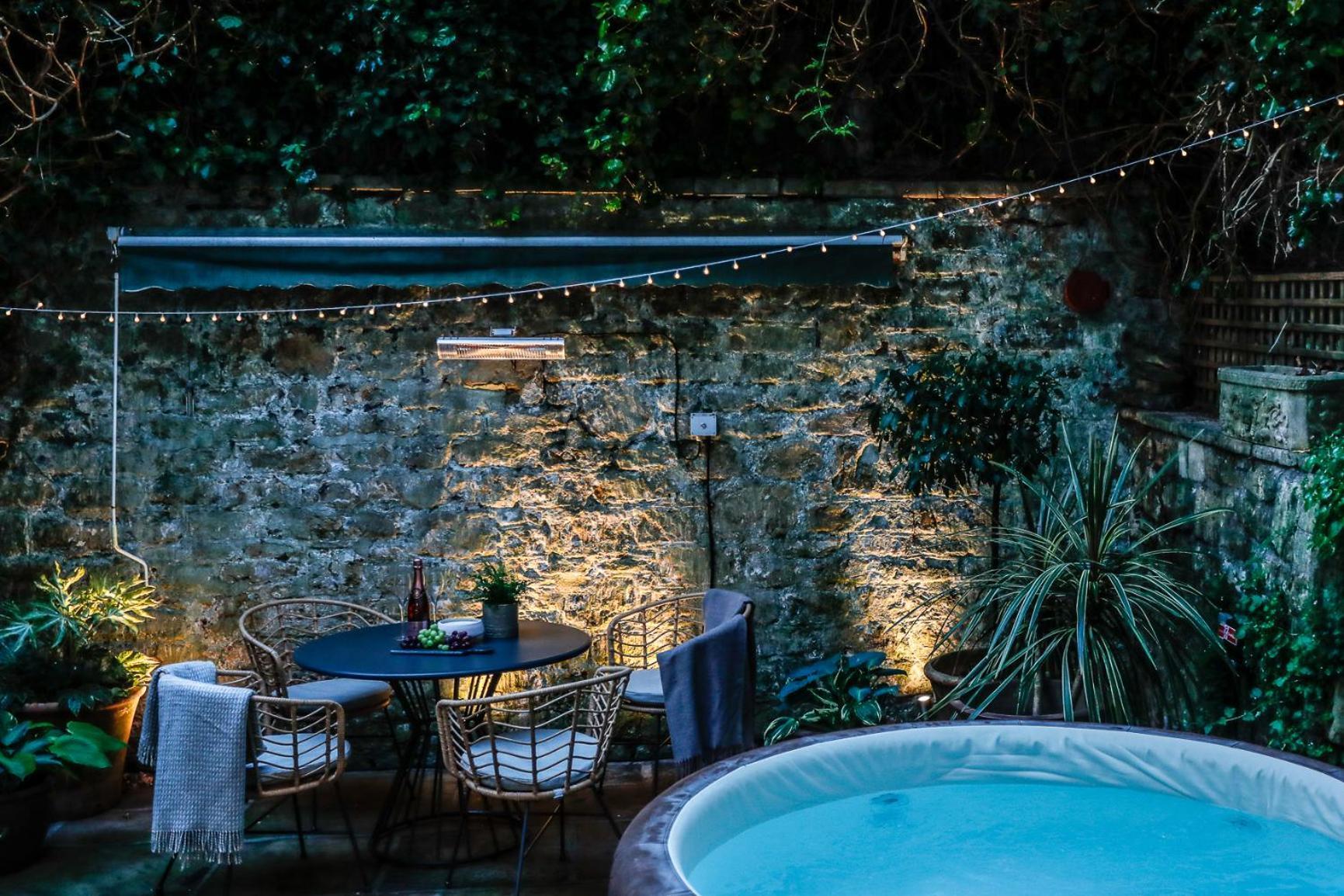 Maisonette With Hot Tub At 13 Rivers Street Apartamento Bath